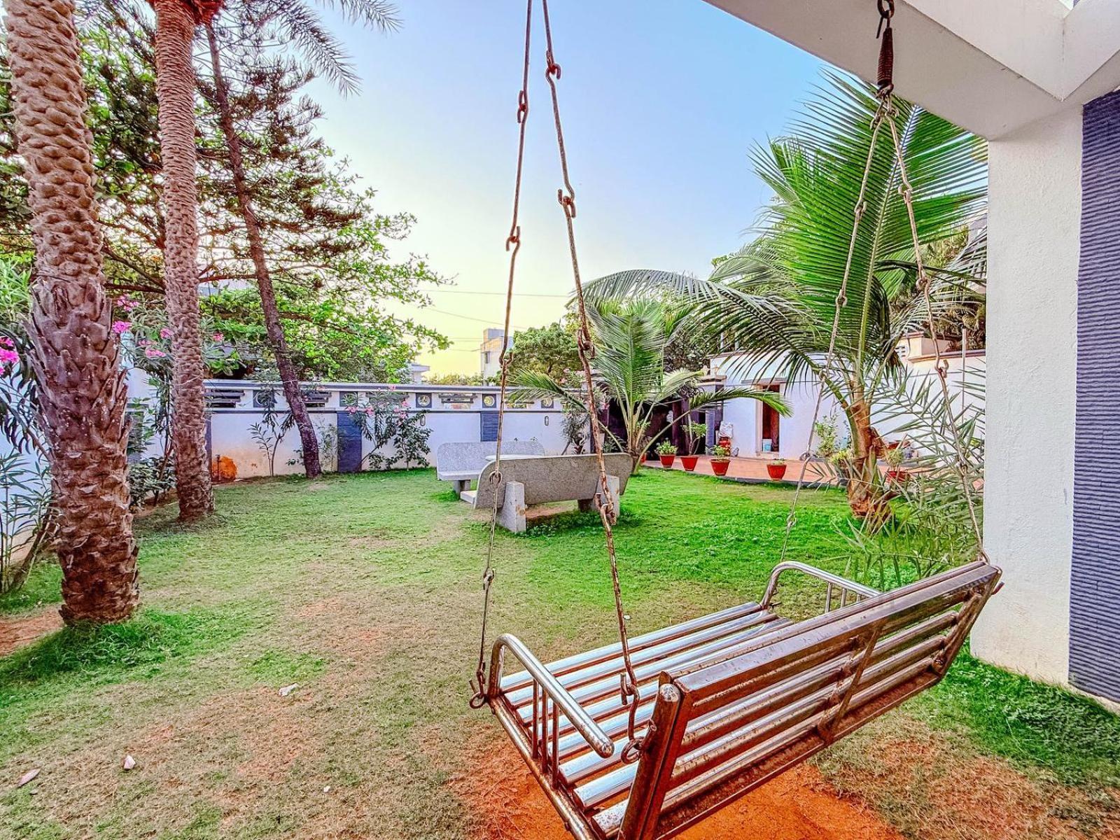 Marvel Times Beach House Ченнаи Экстерьер фото
